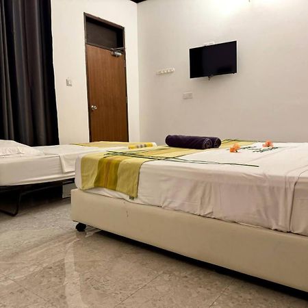 Seascape Retreats Dhigurah Hotel Dhigurah  Ngoại thất bức ảnh