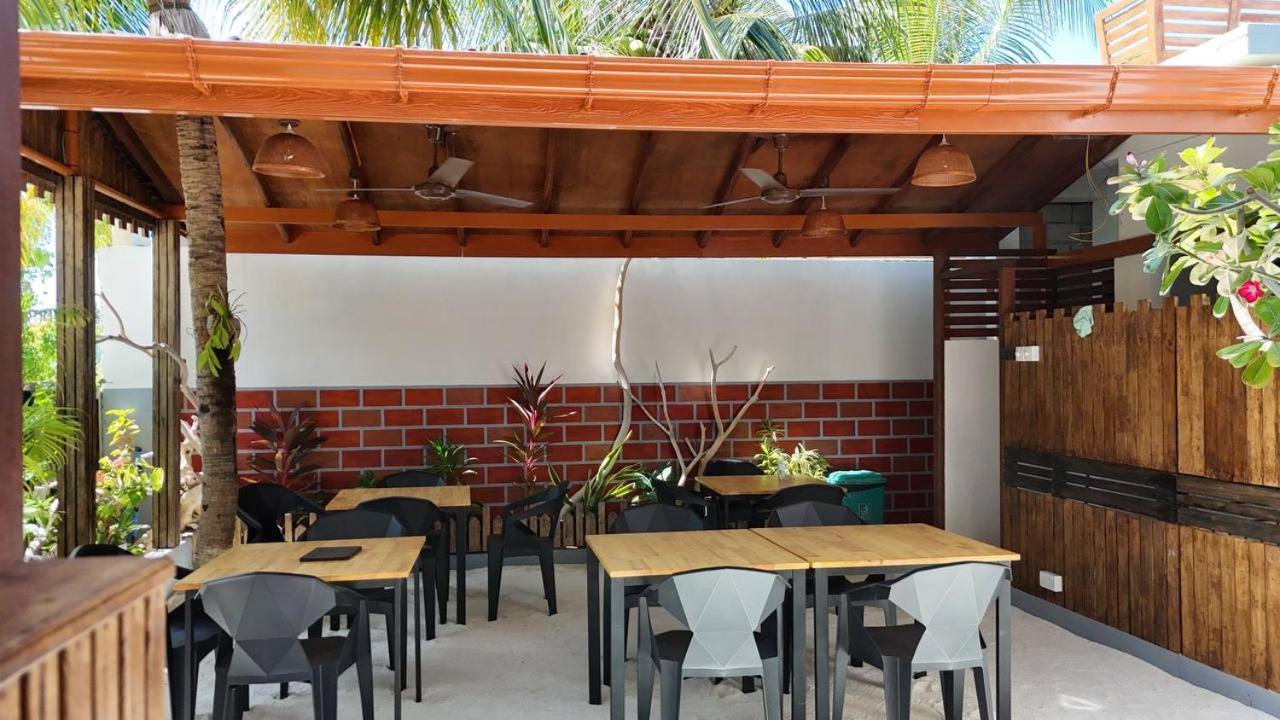 Seascape Retreats Dhigurah Hotel Dhigurah  Ngoại thất bức ảnh