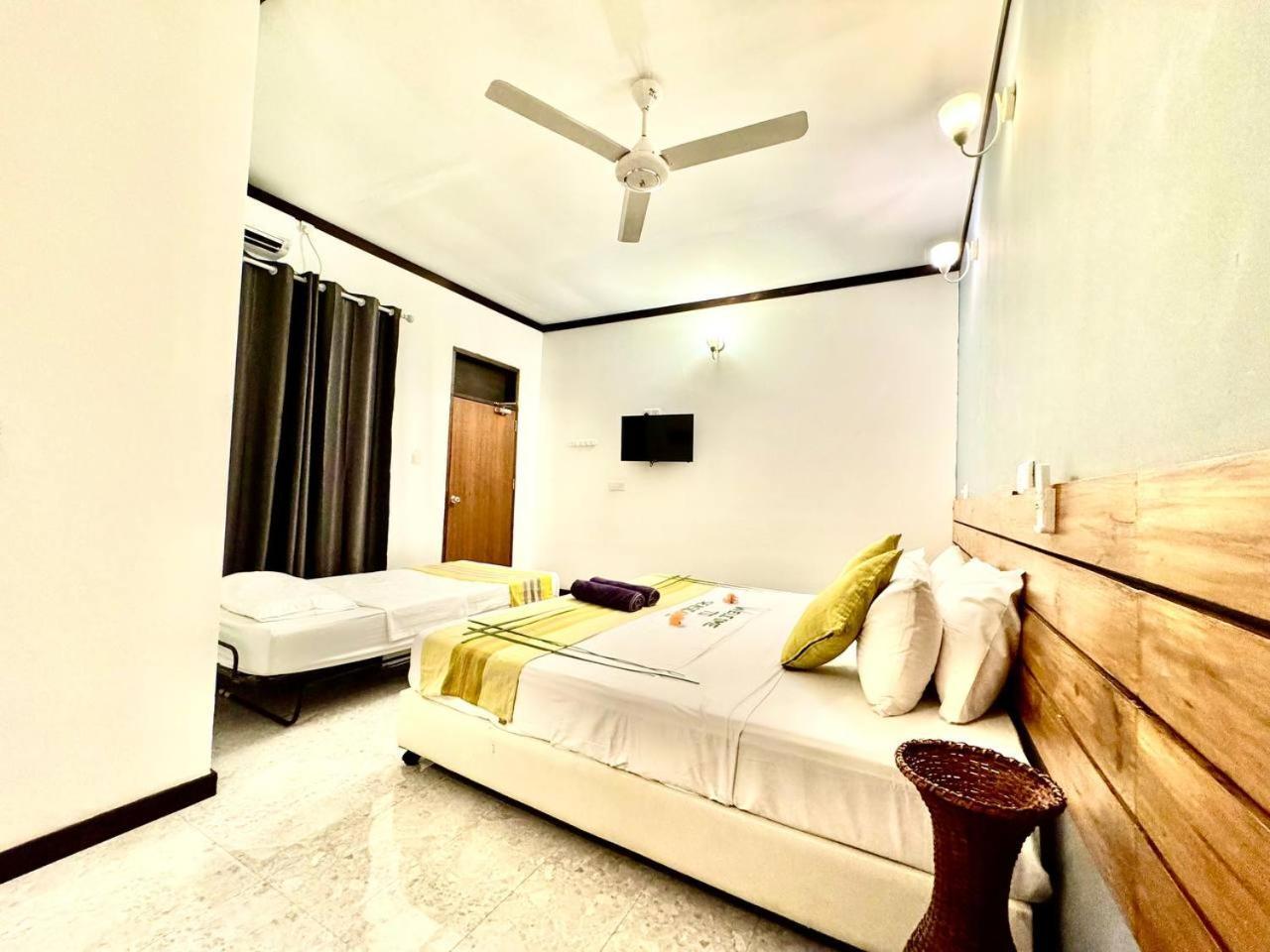 Seascape Retreats Dhigurah Hotel Dhigurah  Ngoại thất bức ảnh