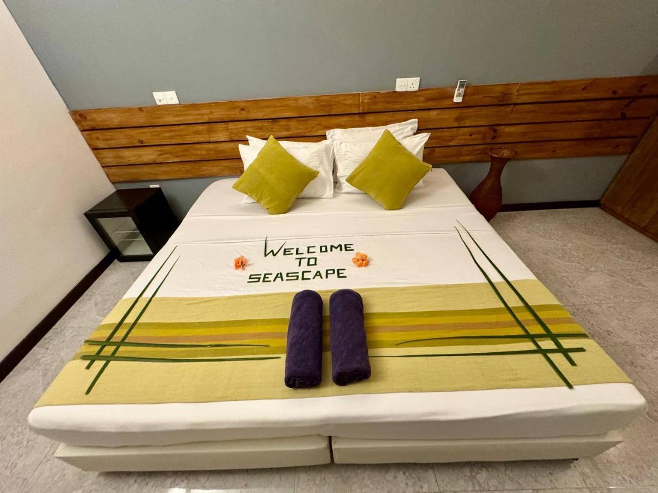 Seascape Retreats Dhigurah Hotel Dhigurah  Ngoại thất bức ảnh